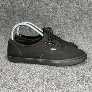 Vans Shoes Women's 8 Black Canvas Low Lace Up Casual Athletic Work Skate Sneaker